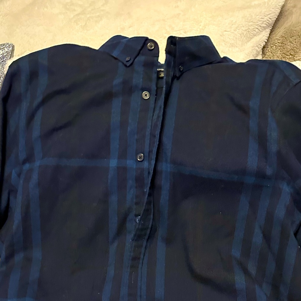 EXPRESS BLACK AND BLUE CHECKERED XL CASUAL COTTON BUTTON DOWN